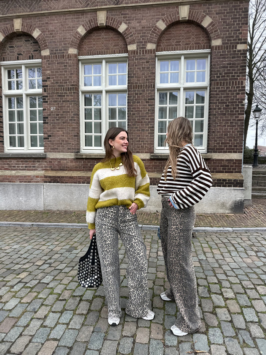 Leopard straight jeans tall fit