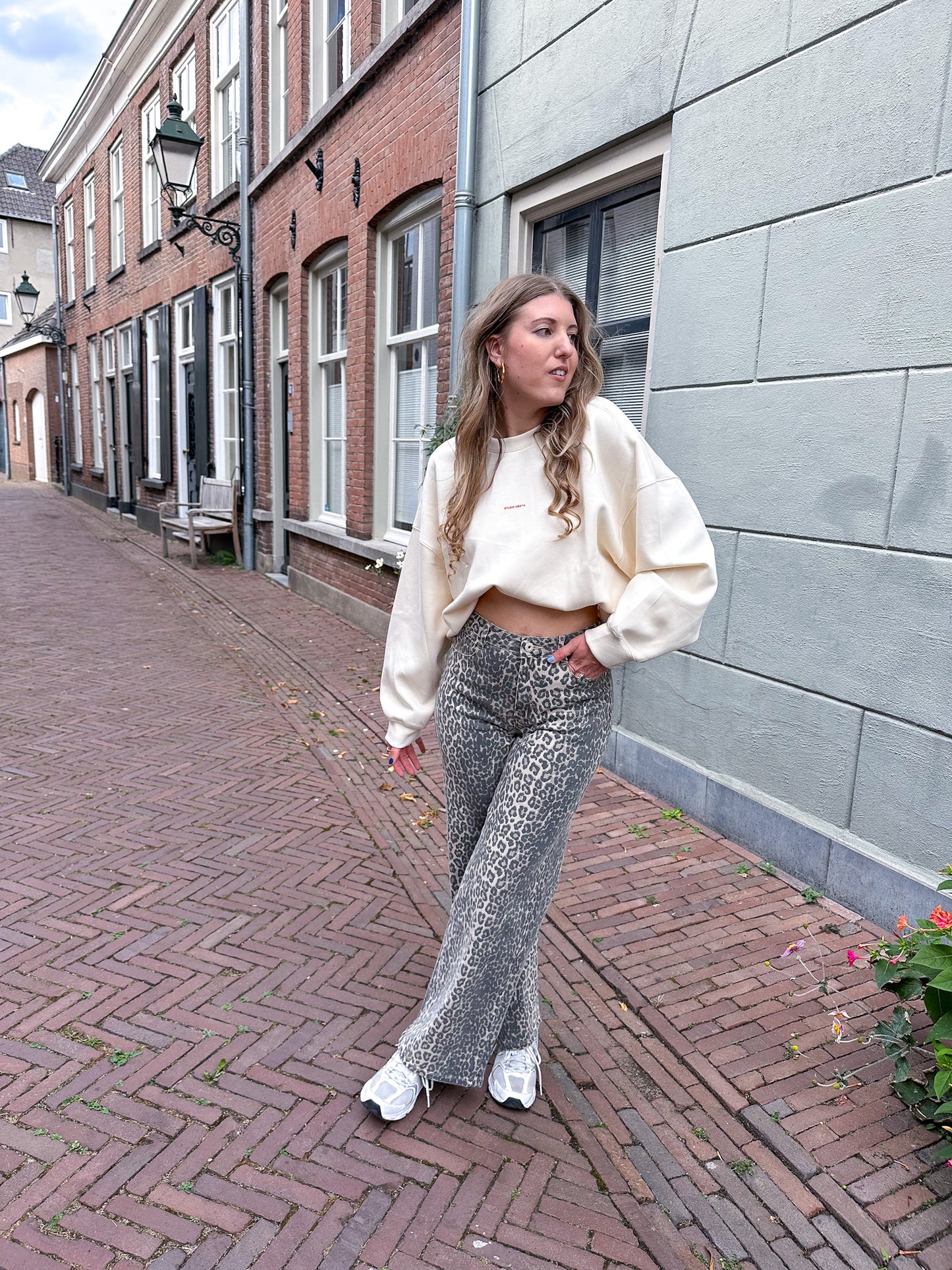 Leopard straight jeans