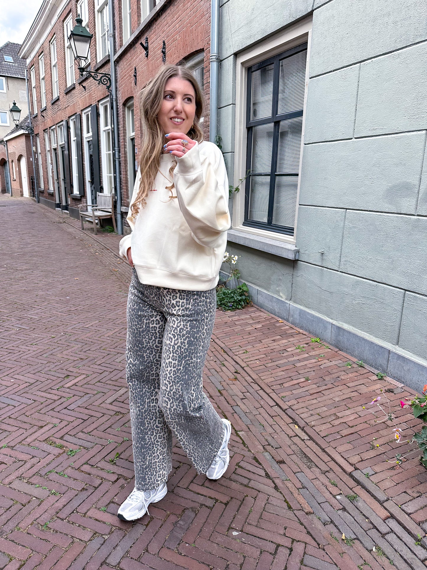 Leopard straight jeans