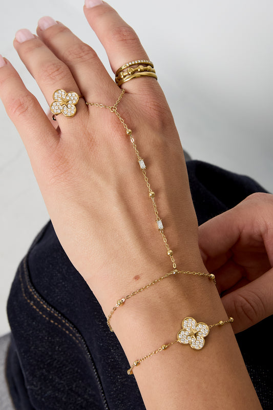 Love me hand chain armband gold
