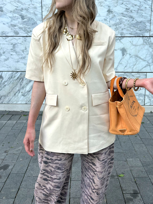 Studio Amaya Fendi blazer beige
