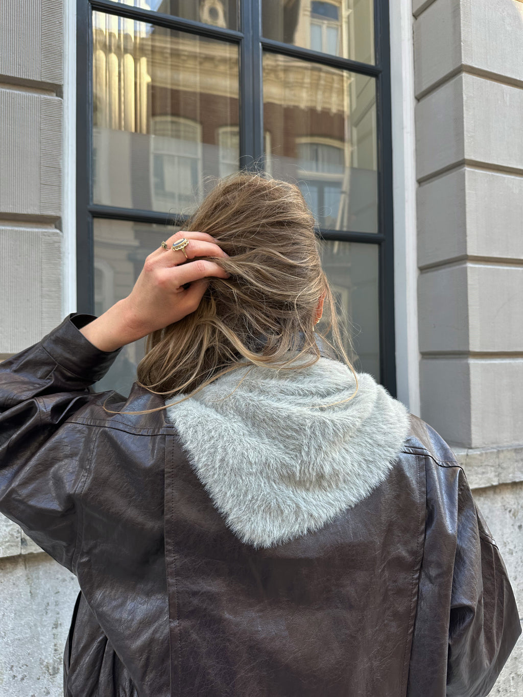 Refined Department Saar triangle scarf grey