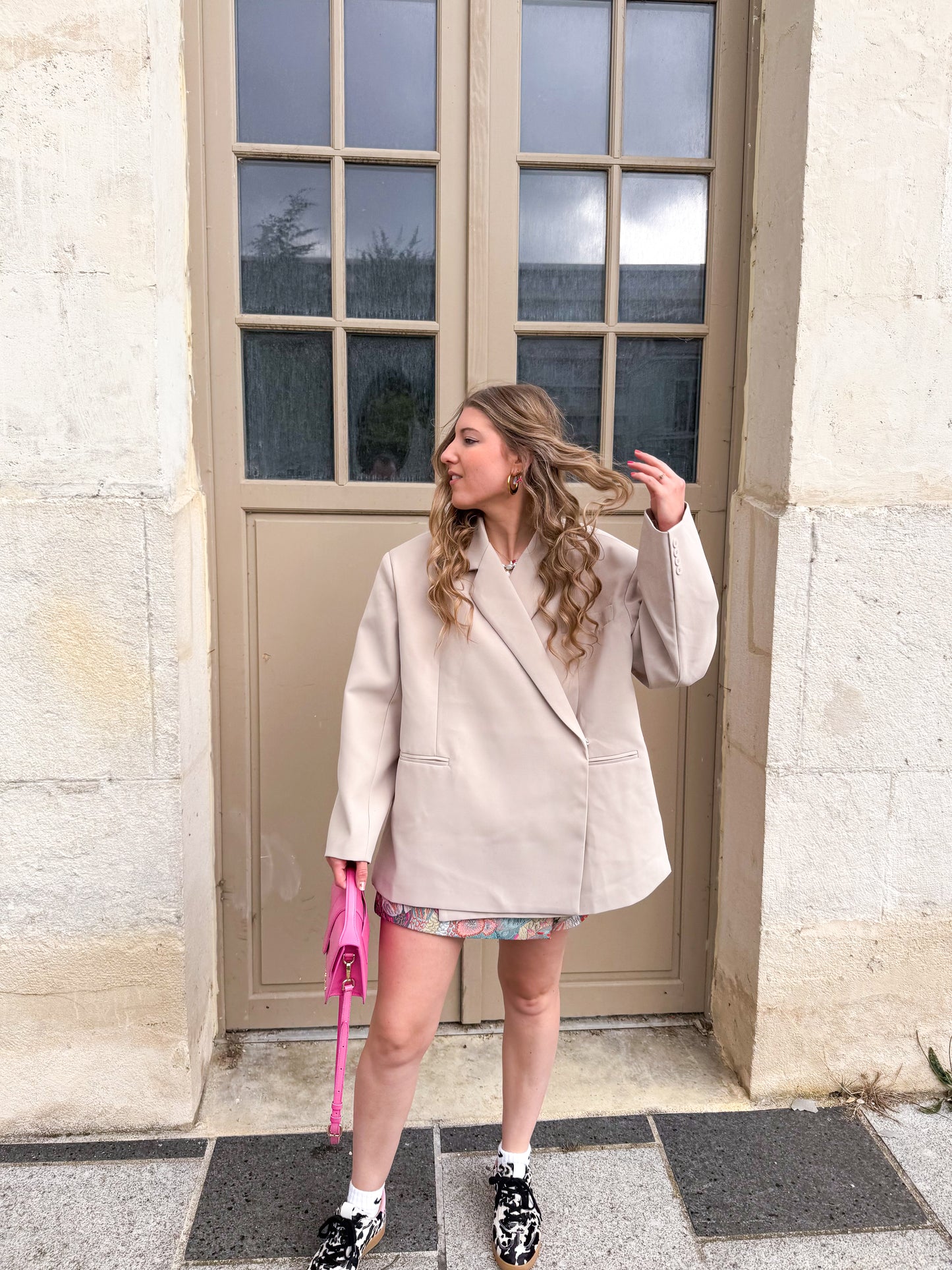 Boxy oversized blazer taupe