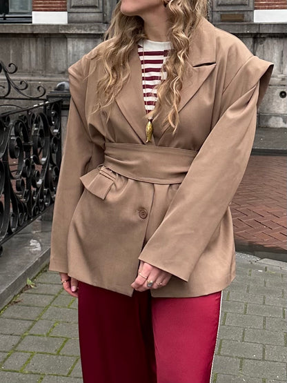 Isabella blazer met ceintuur beige