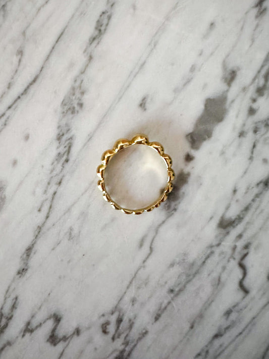 Bold bubble ring