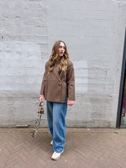 Boxy oversized blazer checkered bruin