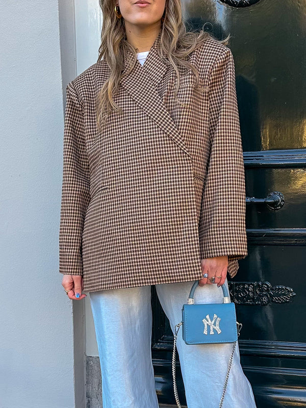 Boxy oversized blazer checkered bruin