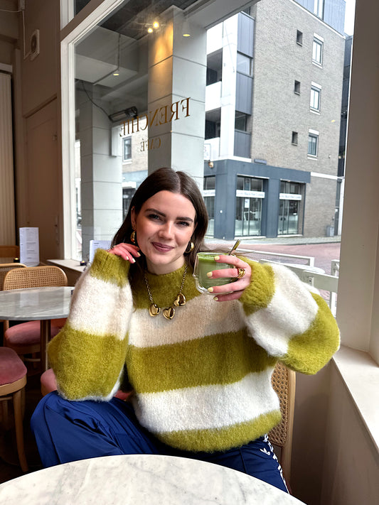 Laura gestreepte trui matcha latte