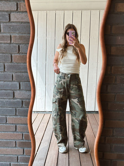 Tessa camouflage jeans baggy barrel fit army