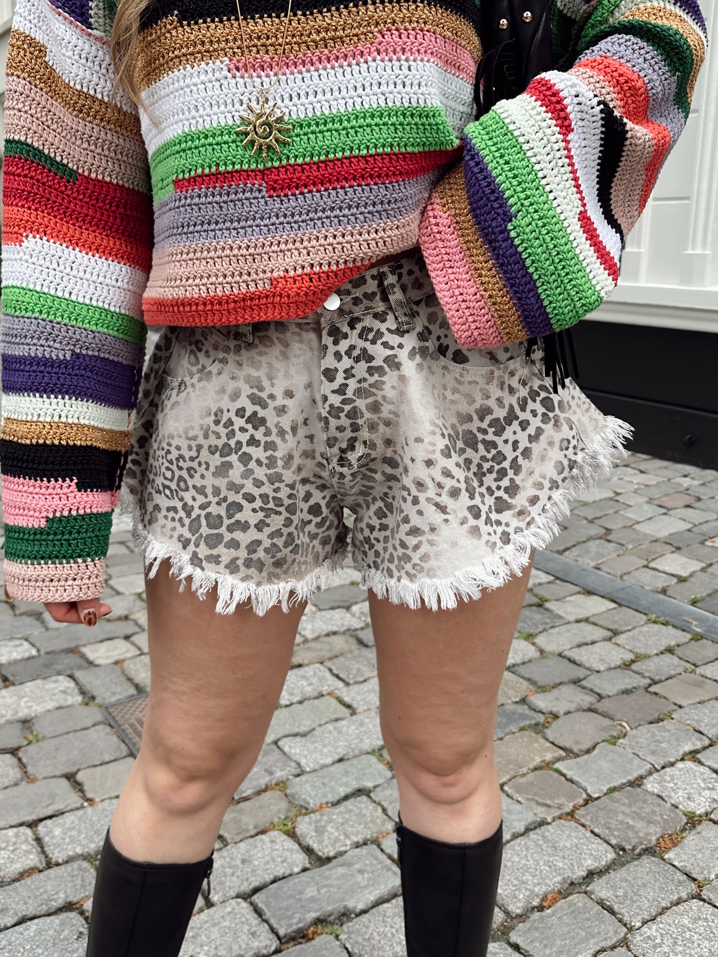 Guusje denim shorts leopard gerafeld beige