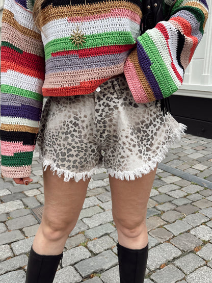 Guusje denim shorts leopard gerafeld beige