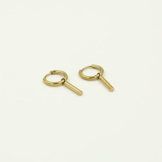 Maja minimalistische oorringen