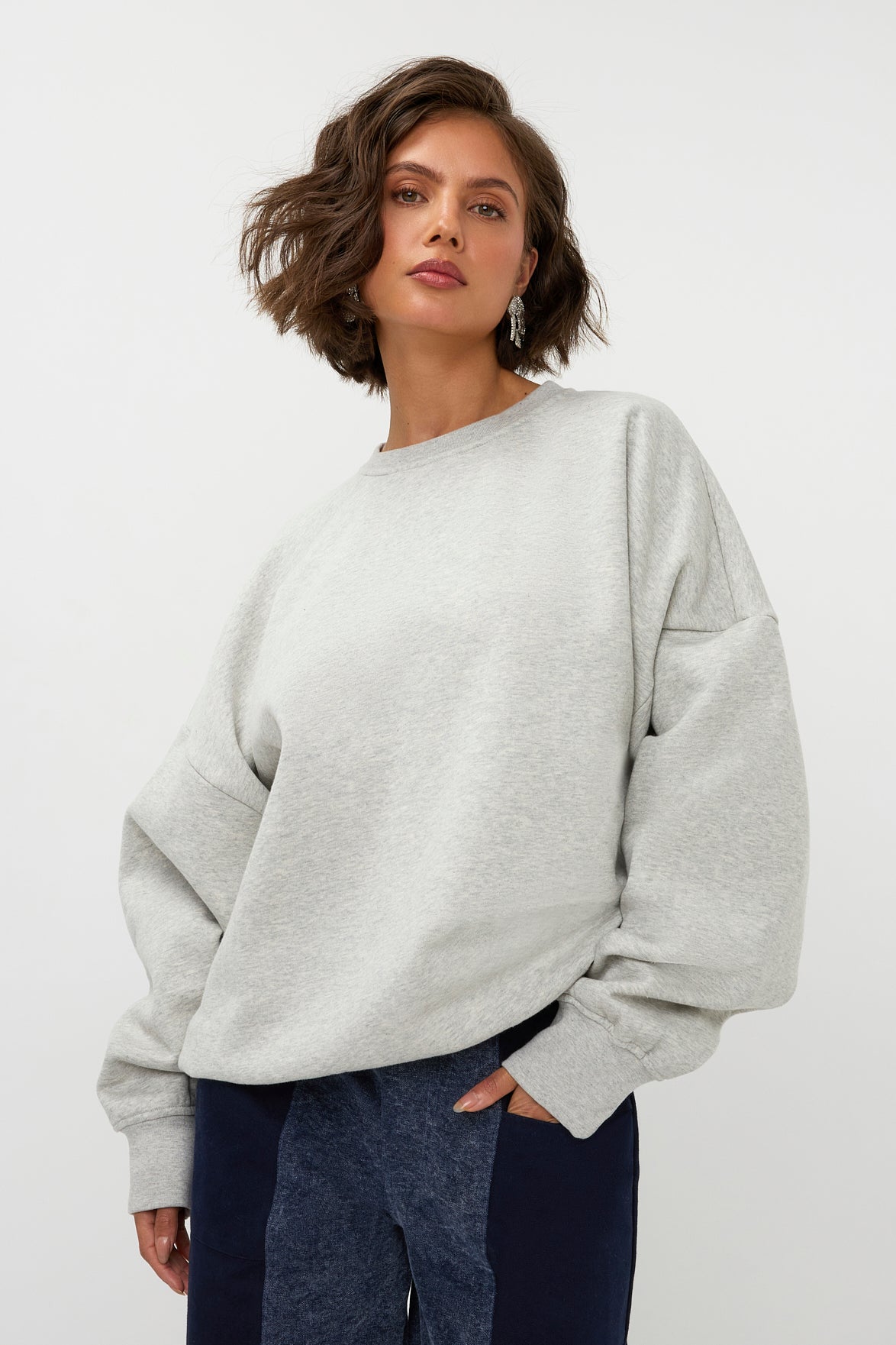 Studio Amaya Matcha sweater grey